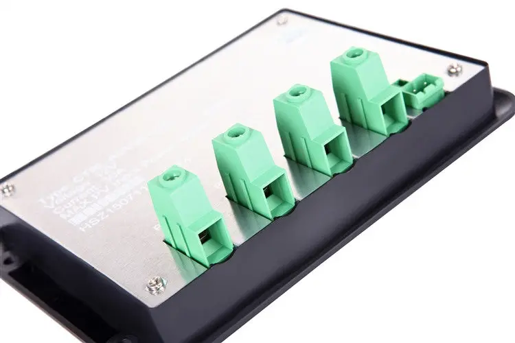 Adventurer Li- 30A PWM Flush Mount Charge Controller w/ LCD Display - Image 8